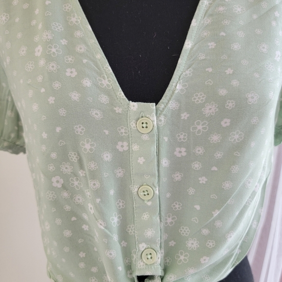 LA Hearts Buttondown Cropped Top Size Small - Picture 2 of 9